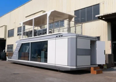 BAUSTADT Model D8 capsule home modern prefab exterior design